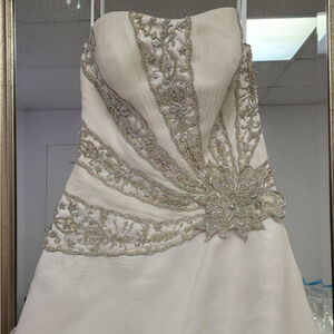 Women's Allure Bridals Wedding Dress Size 10/12 Ivory/Silver